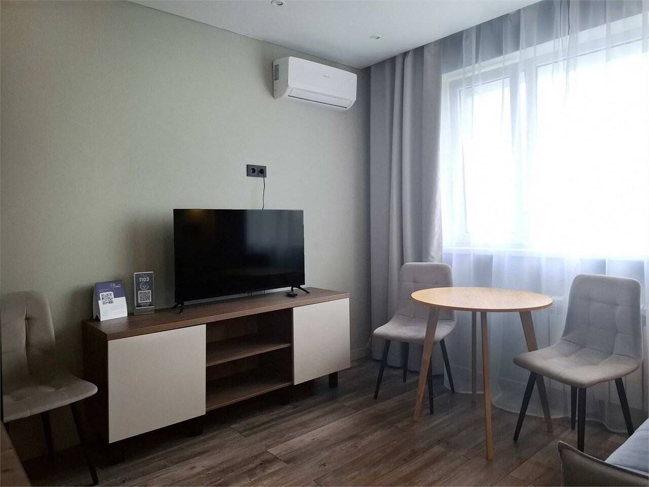 Фотографии номера Апарт Люкс в Гостинице Салют Москва