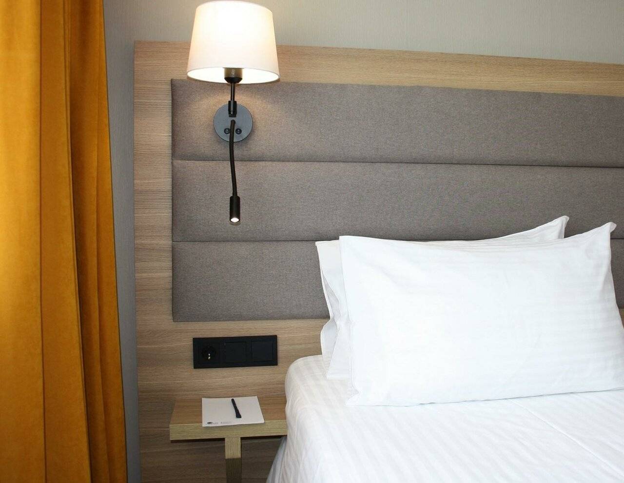 Фотографии номера 1-местный номер делюкс в Гостинице Салют Москва