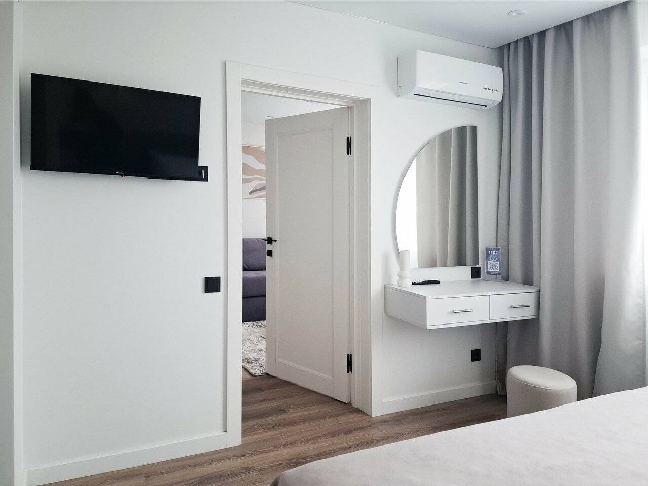 Фотографии номера Люкс в Гостинице Салют Москва